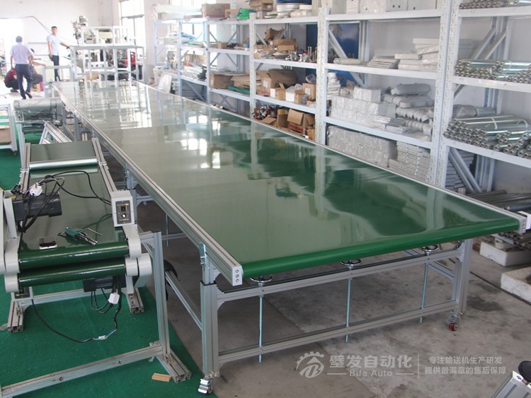 1500W10000L標(biāo)準(zhǔn)大線結(jié)構(gòu)皮帶輸送機