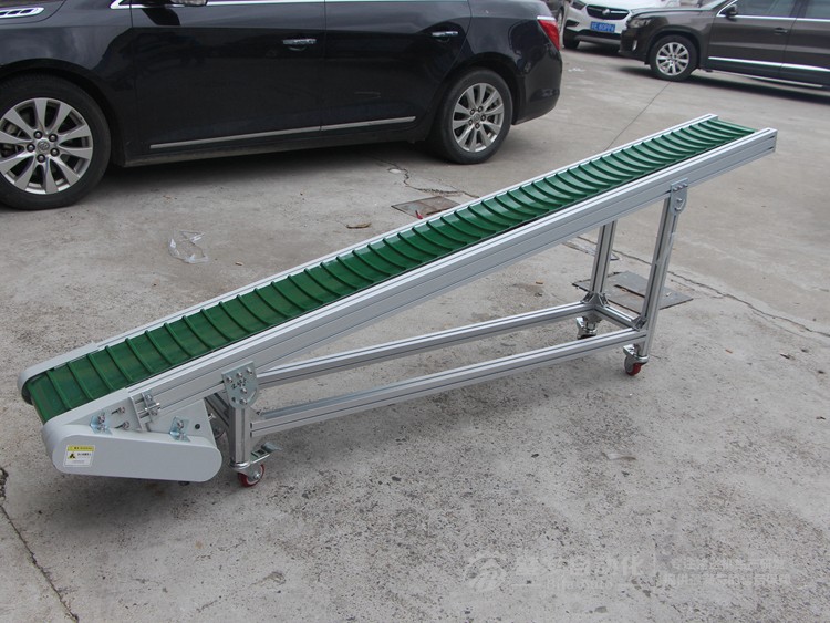 皮帶面加橫向導條小型皮帶輸送機 皮帶面加橫向導條小型皮帶輸送機